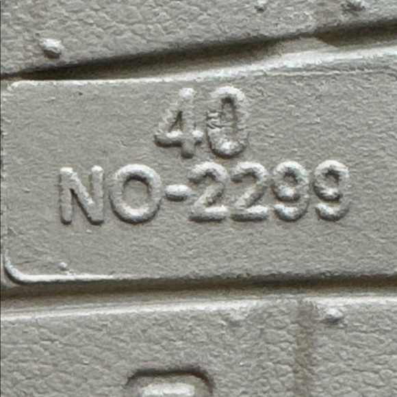 Nike Air Tan Slide Sandals Size 40 MCS9250G - Picture 6 of 7